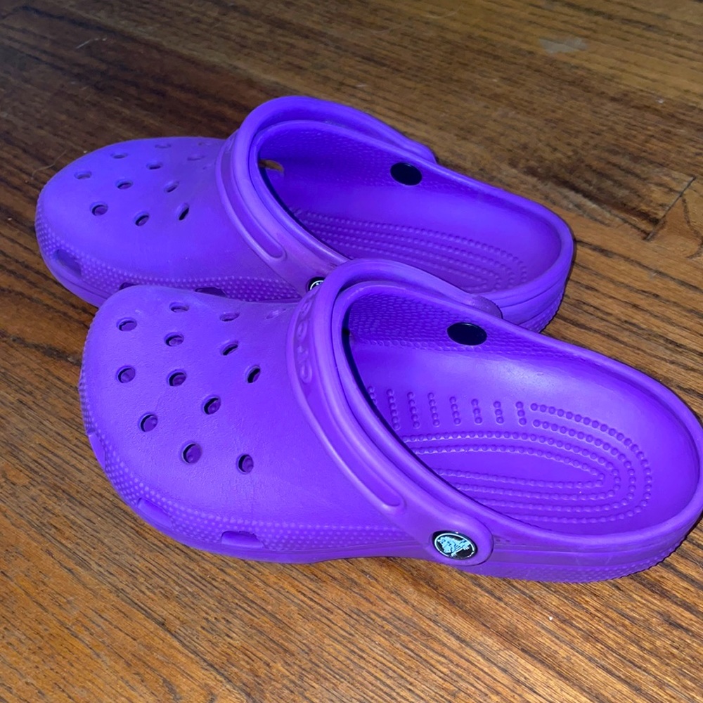 Purple crocs, size 7 womens/size 5 mens